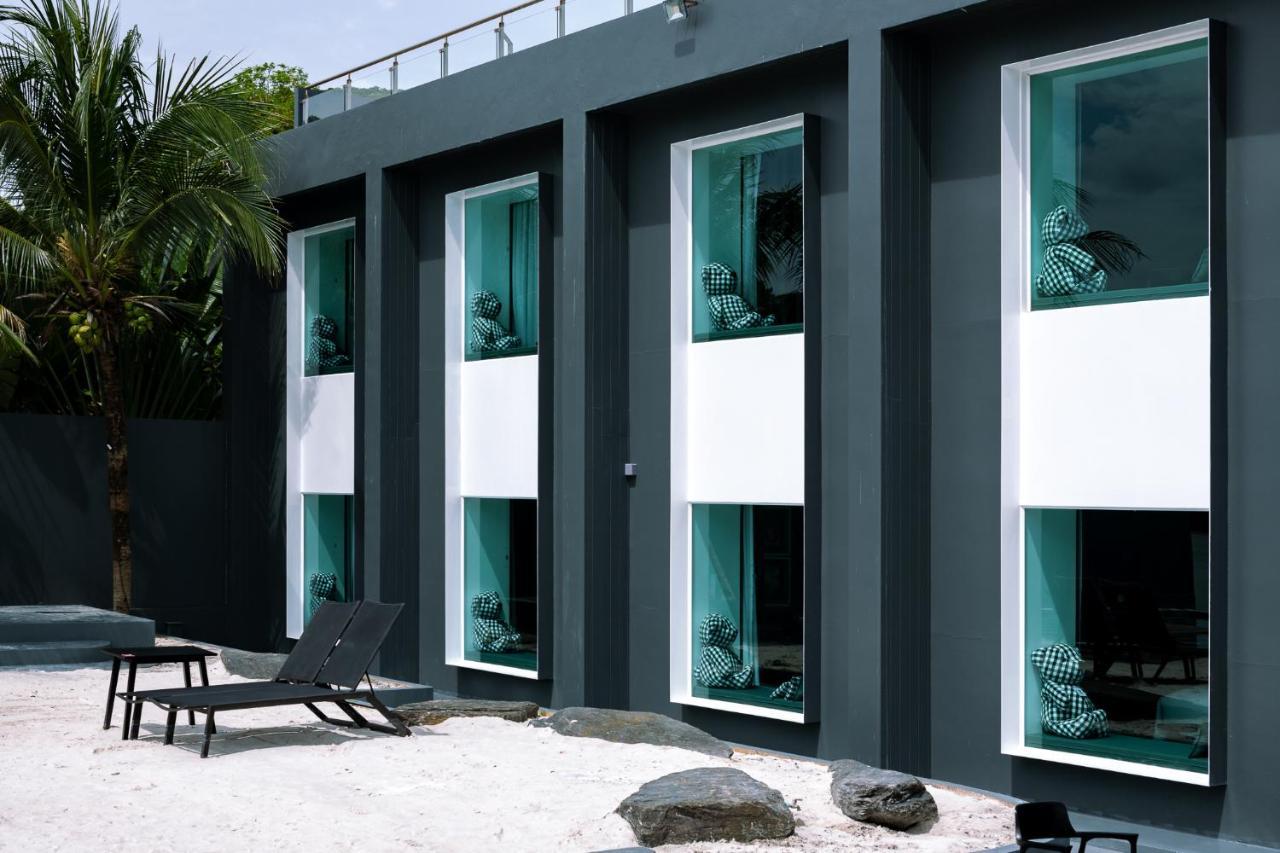 Foto Hotel Phuket Beachfront Exterior photo The Beach Villas